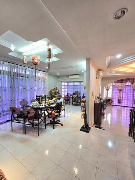 Rumah Berkembar untuk Dijual di Taman Johor Jaya (Johor Bahru) - June Tan - Living Room - PropertyGuru.com.my
