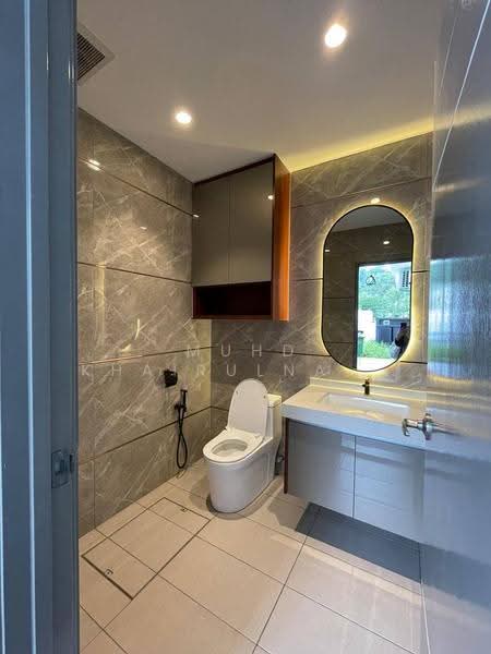 Semi-Detached House for Sale in Taman Melawati (Ulu Kelang) - Muhd Khairulnawawi Kamaruddin - Bathroom - PropertyGuru.com.my