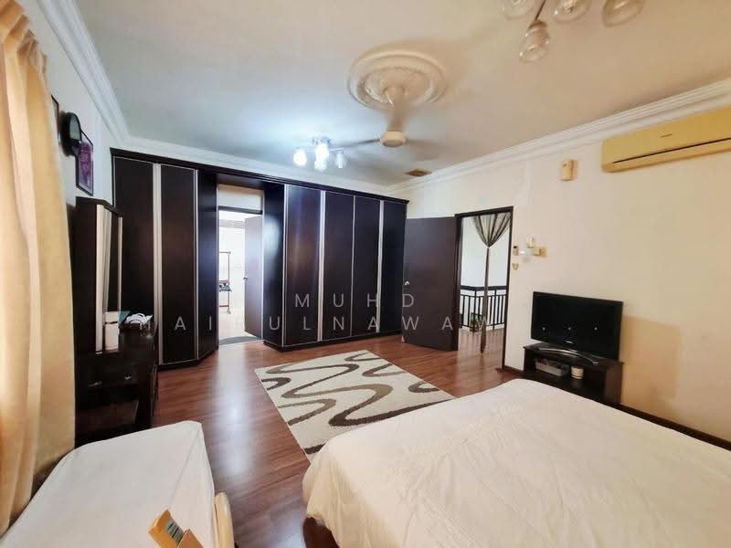 Semi-Detached House for Sale in Seksyen U9 (Shah Alam) - Muhd Khairulnawawi Kamaruddin - Bedroom - PropertyGuru.com.my