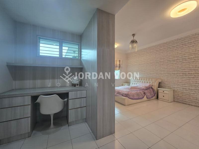 3-storey Terraced House for Sale in Sungai Ara (Penang) - Jordan Voon - Study - PropertyGuru.com.my
