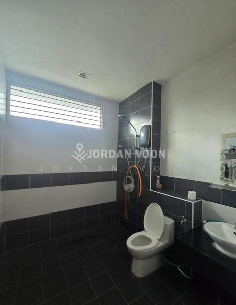 3-storey Terraced House for Sale in Sungai Ara (Penang) - Jordan Voon - Bathroom - PropertyGuru.com.my