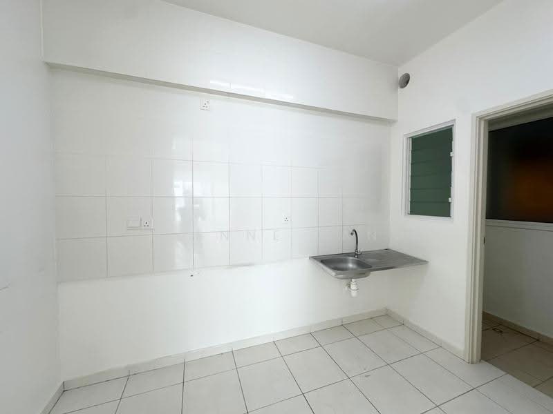 Condominium for Rent at i-Santorini - Irienne Tang - Kitchen - PropertyGuru.com.my