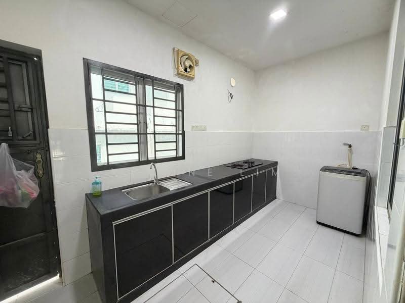 2-storey Terraced House for Sale in Taman Nusa Sentral (Iskandar Puteri (Nusajaya)) - Yvonne Lim - Kitchen - PropertyGuru.com.my