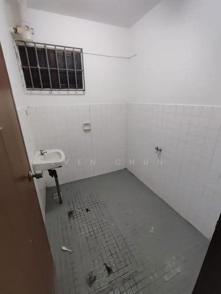 Shop / Office untuk Disewa di Taman Johor Jaya (Johor Bahru) - Even Chun - PropertyGuru.com.my