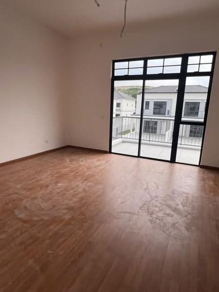 Rumah Bandar untuk Dijual di Eco Botanic (Iskandar Puteri (Nusajaya)) - Kok Hui - Balcony - PropertyGuru.com.my