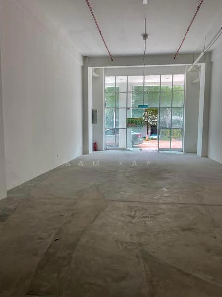 Retail Space for Sale in Ara Damansara (Selangor) - Sam Yap - Entrance - PropertyGuru.com.my