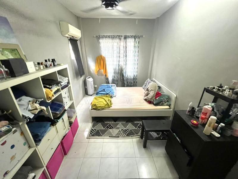 Kondominium untuk Dijual di Indah Condominium - Edwin Wong - Bedroom - PropertyGuru.com.my