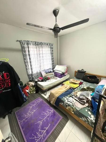 Kondominium untuk Dijual di Indah Condominium - Pauline Chong - Bedroom - PropertyGuru.com.my