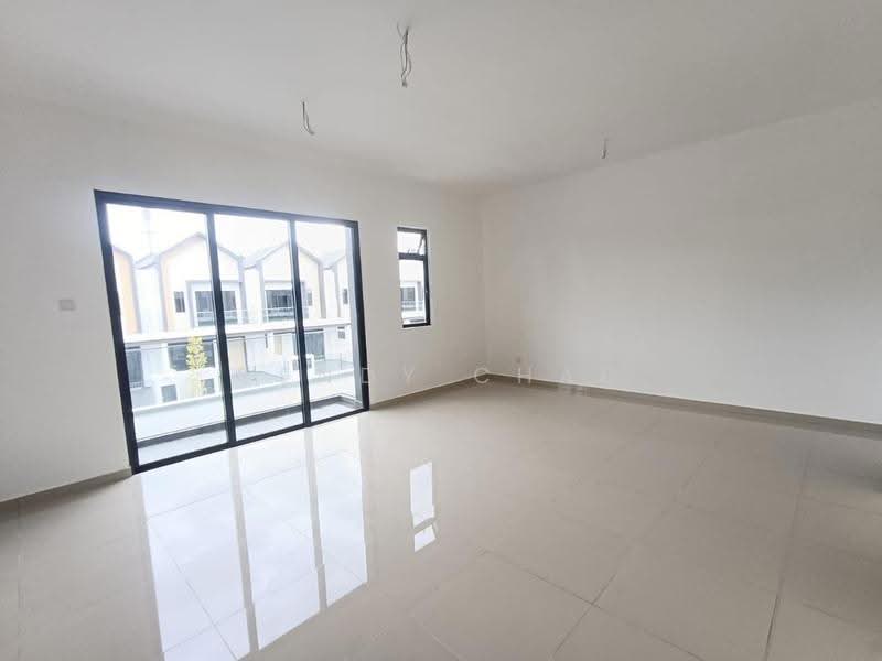 2-storey Terraced House for Sale in Taman Dato Onn (Johor Bahru) - Cendy Chau - Living Room - PropertyGuru.com.my