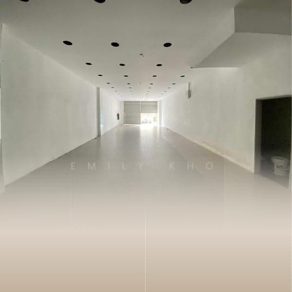 Shop for Rent in Shah Alam (Selangor) - Emily Kho - Interior - PropertyGuru.com.my