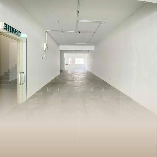 Shop for Rent in Shah Alam (Selangor) - Emily Kho - Interior - PropertyGuru.com.my