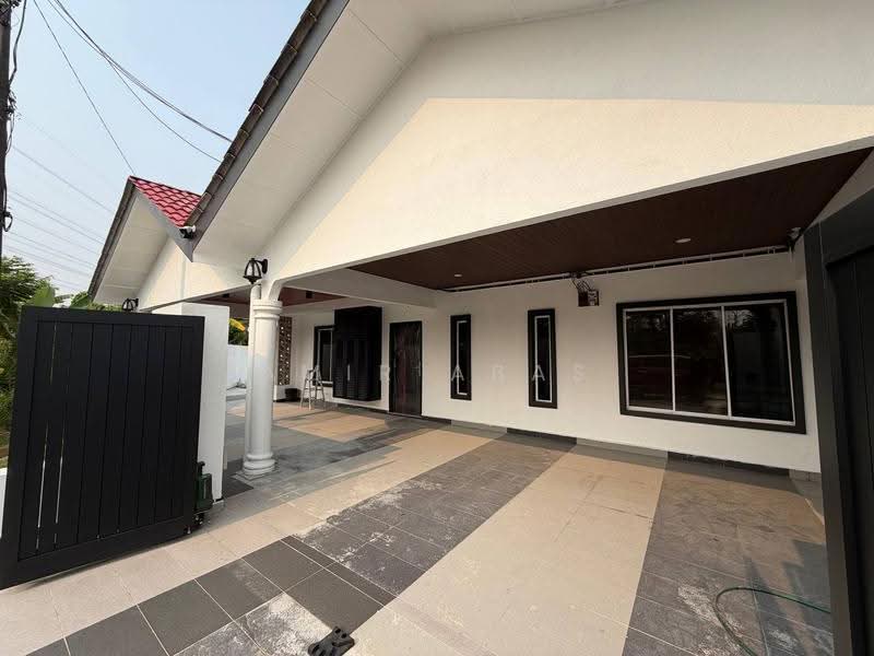 Rumah Teres 1-Tingkat untuk Dijual di Sungai Buloh (Selangor) - Amir Abas - Exterior - PropertyGuru.com.my