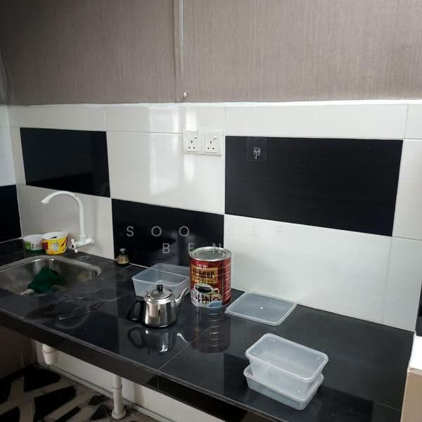 Office for Rent in Mutiara Damansara (Selangor) - Soo See Beng - Kitchen - PropertyGuru.com.my