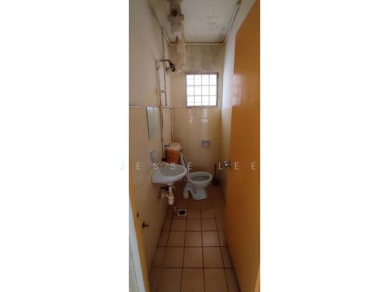Apartment for Rent at Apartment Bayu - Jesse Lee - Bathroom - PropertyGuru.com.my