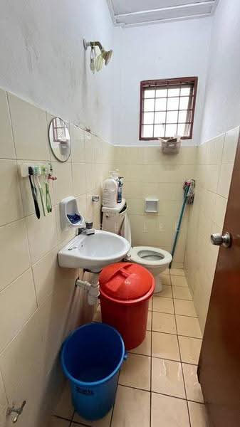 Apartment for Rent at Apartment Bayu - Jesse Lee - Bathroom - PropertyGuru.com.my