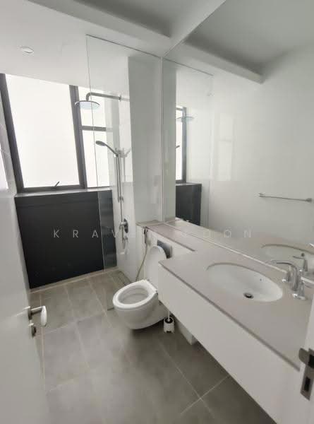 Kediaman Servis untuk Dijual di Senada Residence @ KLGCC Resort - Kraven Poon - Bathroom - PropertyGuru.com.my