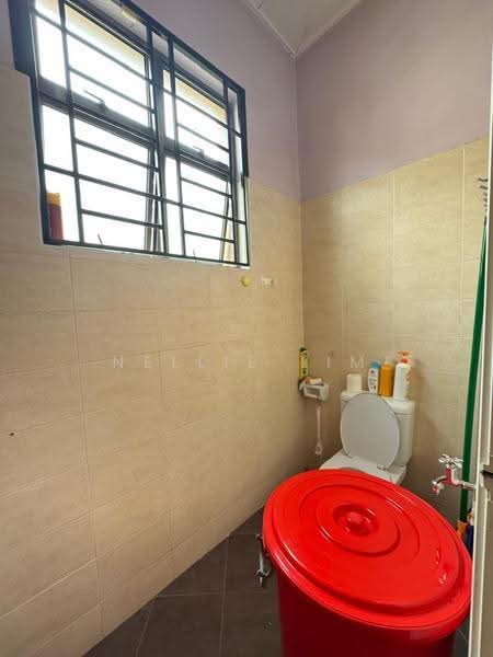 2-storey Terraced House for Sale in Taman Desa Cemerlang (Ulu Tiram) - Nellie Lim - Bathroom - PropertyGuru.com.my