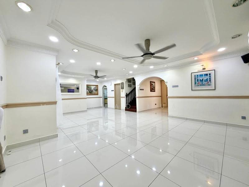 Semi-Detached House for Sale in Shah Alam (Selangor) - Muhammad Muadz - Living Room - PropertyGuru.com.my
