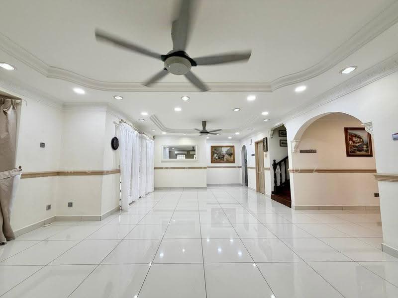 Semi-Detached House for Sale in Shah Alam (Selangor) - Muhammad Muadz - Living Room - PropertyGuru.com.my