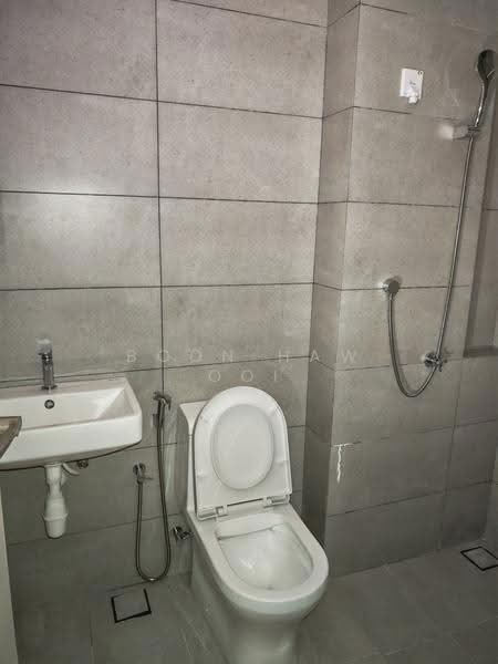 Kediaman Servis untuk Disewa di Vivo Executive Apartment - Boon Haw Ooi - Bathroom - PropertyGuru.com.my