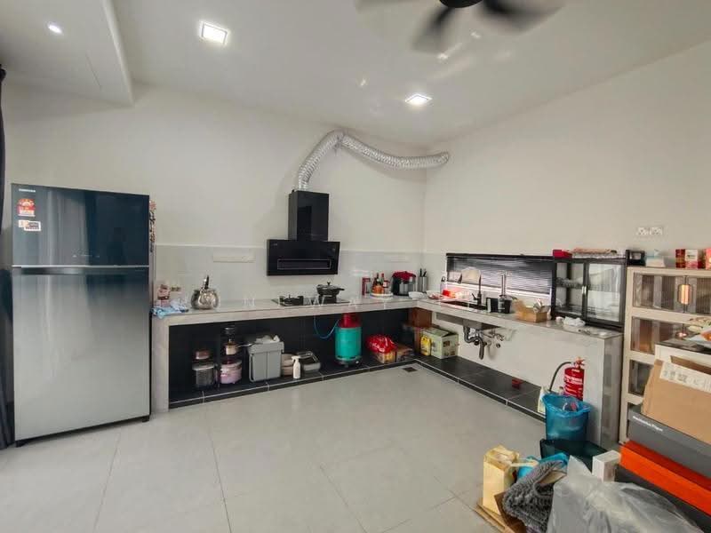 2-storey Terraced House for Sale in Beranang (Selangor) - Juneway Lee - Kitchen - PropertyGuru.com.my