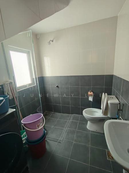 2-storey Terraced House for Sale in Beranang (Selangor) - Juneway Lee - Bathroom - PropertyGuru.com.my