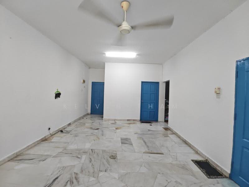 Apartment for Rent at Pangsapuri Lagoon Perdana - Kelvin Tham - Living Room - PropertyGuru.com.my