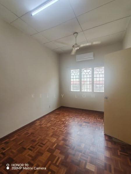 Rumah Teres untuk Disewa di Bandar Kinrara Seksyen 5 (Bandar Kinrara) - Kelly Low - Interior - PropertyGuru.com.my