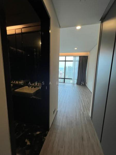 Kediaman Servis untuk Dijual di Four Seasons Place - Caesar Jing Yi Tan - Corridor - PropertyGuru.com.my