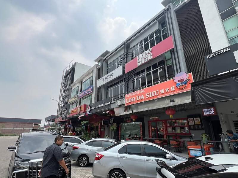 Shop / Office for Sale in Taman Mount Austin (Tebrau) - Ong Lih Shyan - Exterior - PropertyGuru.com.my