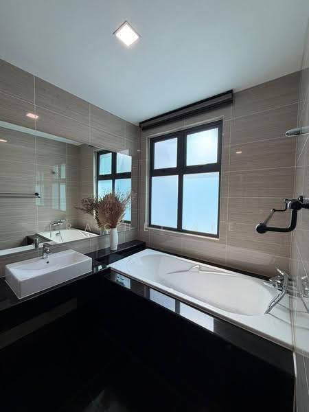 2-storey Terraced House for Sale in Iskandar Puteri (Nusajaya) (Johor) - Rachel See - Bathroom - PropertyGuru.com.my