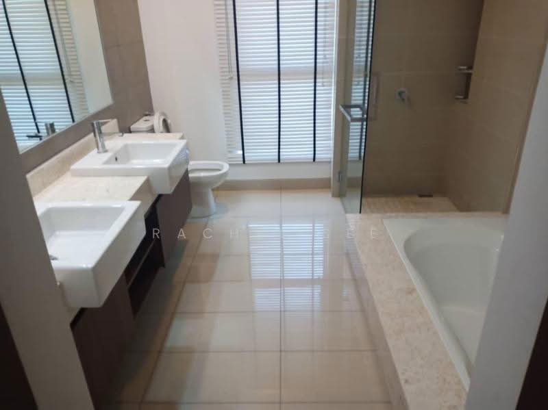 Bungalow House for Sale in Leisure Farm (Gelang Patah) - Rachel See - Bathroom - PropertyGuru.com.my