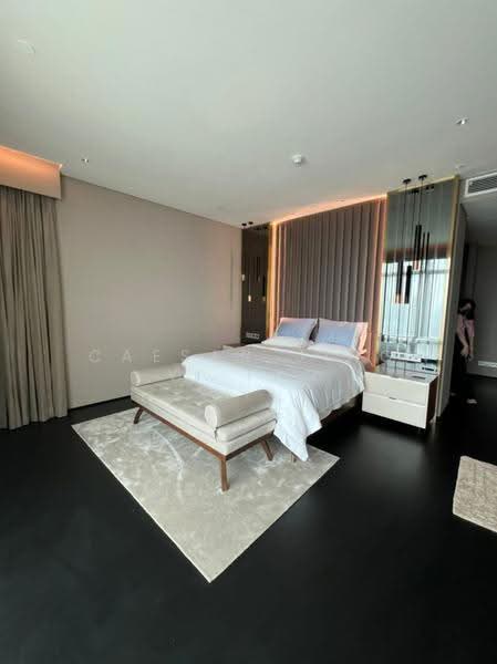 Kediaman Servis untuk Dijual di Four Seasons Place - Caesar Jing Yi Tan - Master Bedroom - PropertyGuru.com.my
