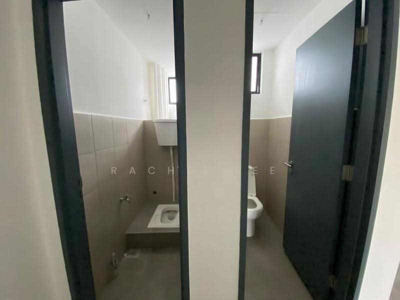 Shop / Office for Rent in Gerbang Nusajaya (Iskandar Puteri (Nusajaya)) - Rachel See - Bathroom - PropertyGuru.com.my