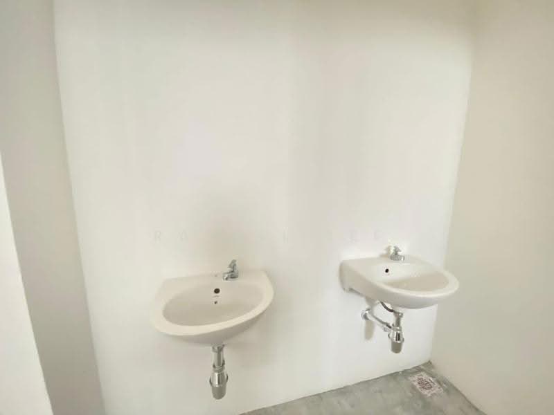 Shop / Office for Rent in Gerbang Nusajaya (Iskandar Puteri (Nusajaya)) - Rachel See - Bathroom - PropertyGuru.com.my