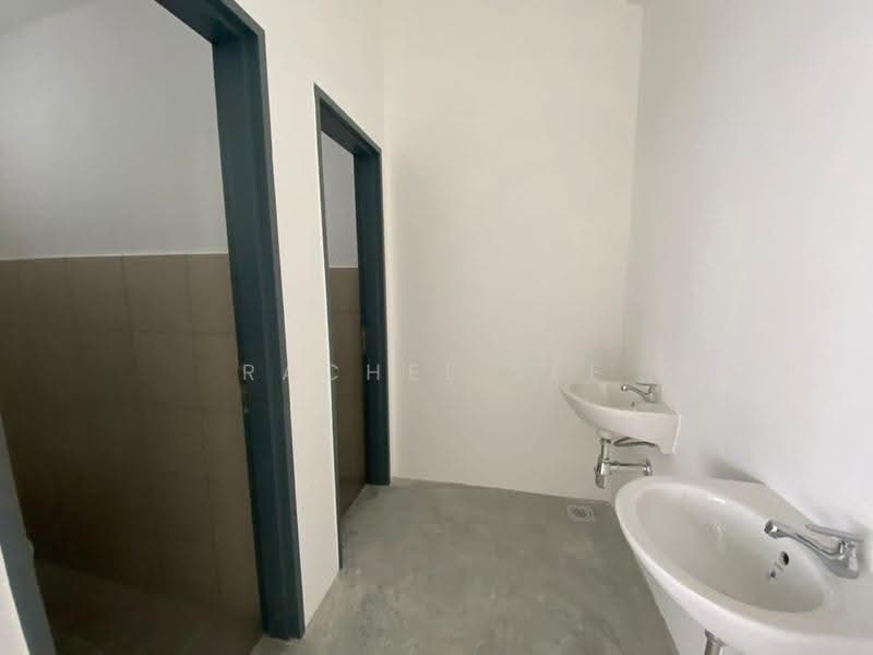 Shop / Office for Rent in Gerbang Nusajaya (Iskandar Puteri (Nusajaya)) - Rachel See - Bathroom - PropertyGuru.com.my