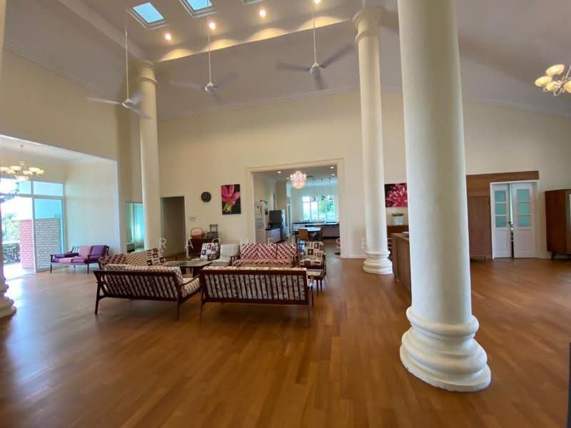 Bungalow House for Sale in Leisure Farm (Gelang Patah) - Rachel See - Living Room - PropertyGuru.com.my