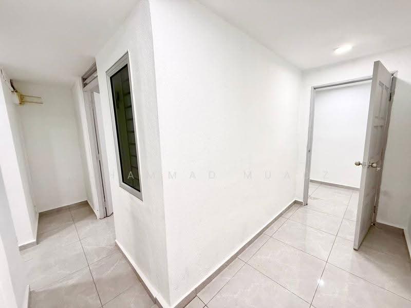 Rumah Teres 2.5-Tingkat untuk Dijual di Petaling Jaya (Selangor) - Muhammad Muadz - Corridor - PropertyGuru.com.my