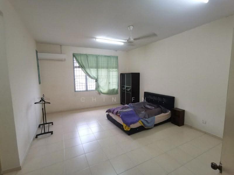 Rumah Teres 2-Tingkat untuk Dijual di Taman Cheng Setia (Cheng) - CHIN FN - Bedroom - PropertyGuru.com.my