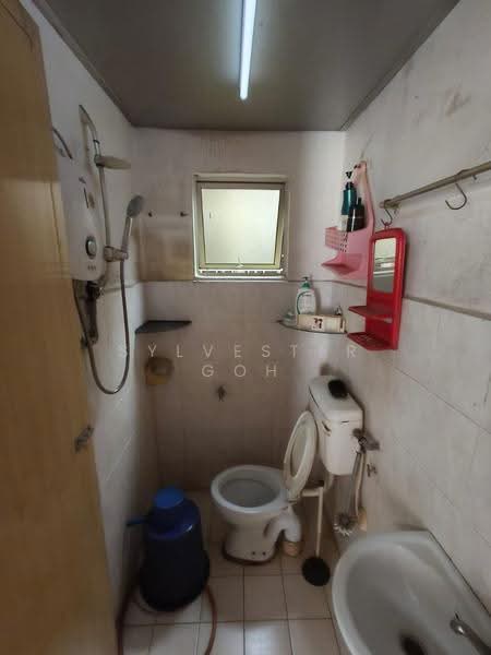 Apartment for Rent at Sri Ria Apartments - Sylvester Goh - Bathroom - PropertyGuru.com.my