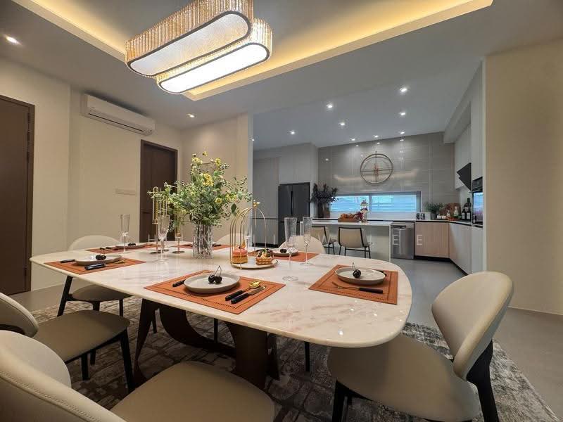 Semi-Detached House for Sale in Kuching (Sarawak) - Chun Jiew Lee - Dining Room - PropertyGuru.com.my
