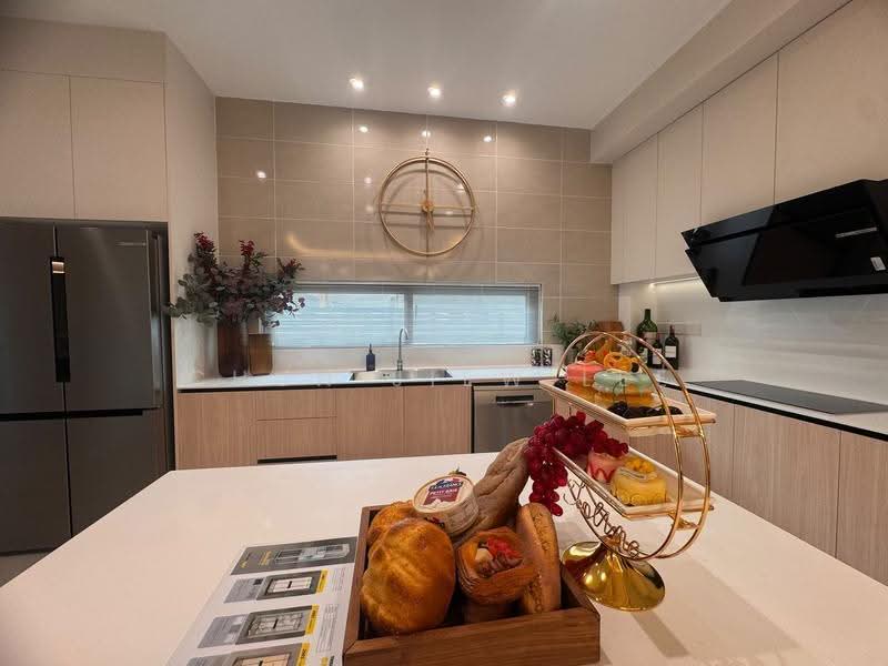 Semi-Detached House for Sale in Kuching (Sarawak) - Chun Jiew Lee - Kitchen - PropertyGuru.com.my