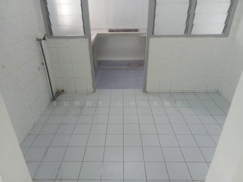 Flat for Sale at Sri Intan - Sunny Chuang - Kitchen - PropertyGuru.com.my