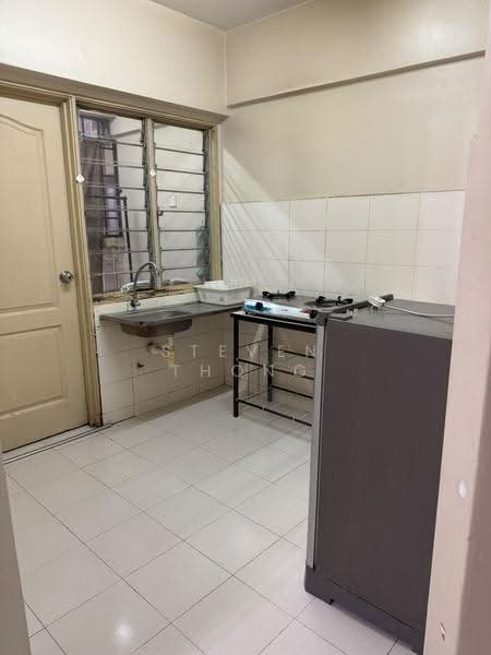 Condominium for Rent at Sentul Utama Condominium - Steven Thong - Kitchen - PropertyGuru.com.my
