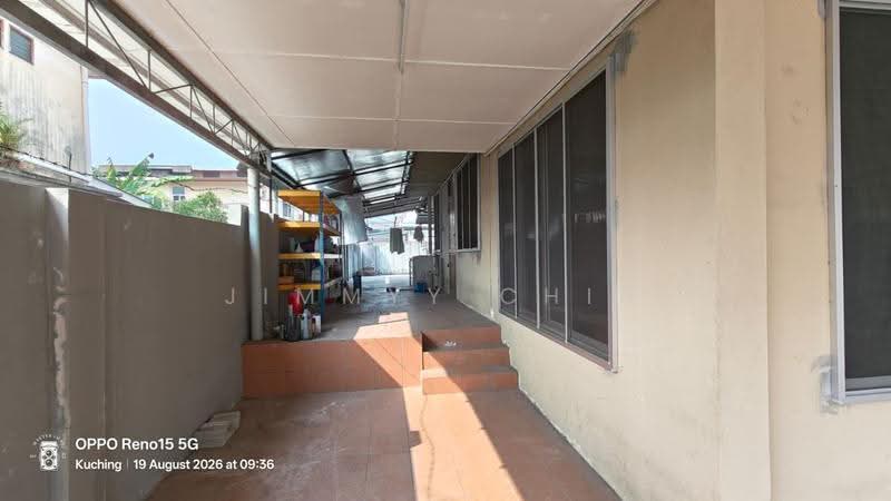 2-storey Terraced House for Rent in Kuching (Sarawak) - Jimmyy Chin - Exterior - PropertyGuru.com.my