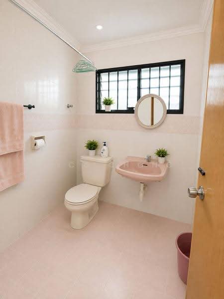 Rumah Teres 2-Tingkat untuk Dijual di Taman Johor Jaya (Johor Bahru) - Nico Chong - Bathroom - PropertyGuru.com.my