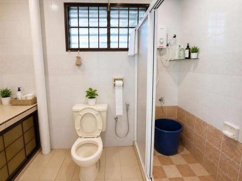 Rumah Teres 2-Tingkat untuk Dijual di Taman Johor Jaya (Johor Bahru) - Nico Chong - Bathroom - PropertyGuru.com.my