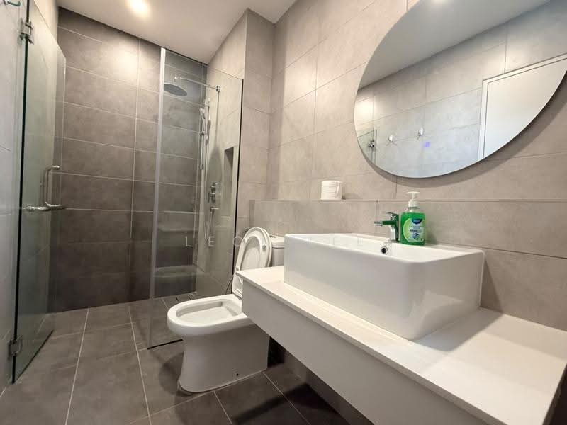 Kediaman Servis untuk Disewa di SWNK Houze @ BBCC - Leon Lee - Bathroom - PropertyGuru.com.my