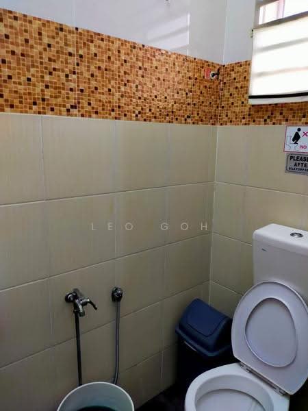 Shop / Office for Rent in Pusat Perniagaan Senawang Jaya (Ampangan) - Leo Goh - Bathroom - PropertyGuru.com.my