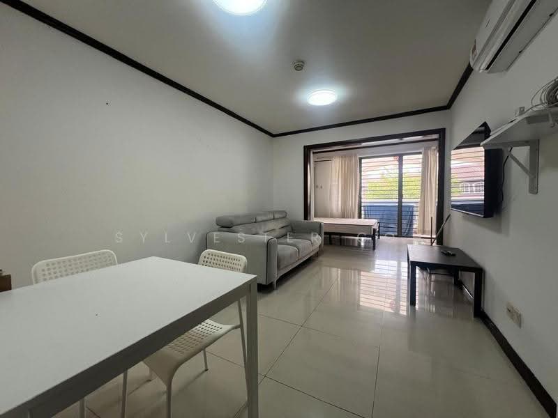 Kondominium untuk Disewa di Tivoli Villas - Sylvester Goh - Living Room - PropertyGuru.com.my